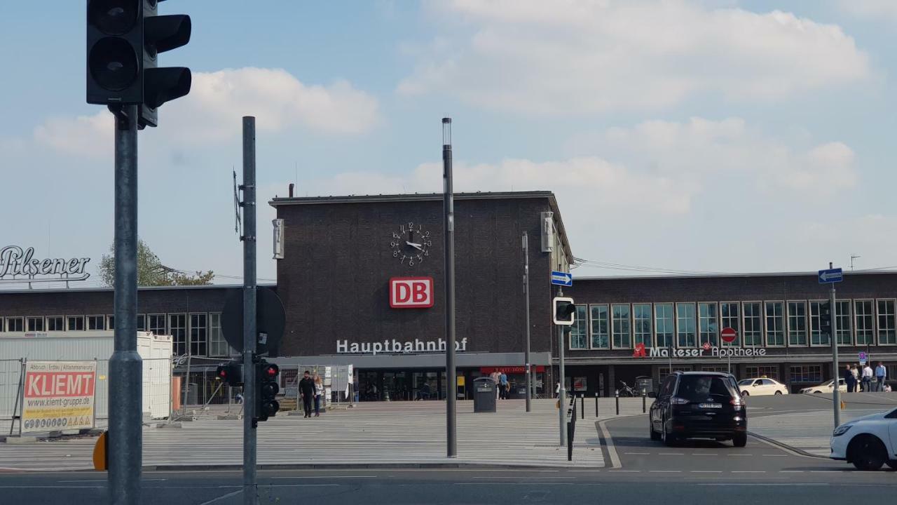 Apartamento Duisburg Zentrum Mohn, 5 min zu Fuß von HBF, Düsseldorf Messe und Flughafen 35 min Exterior foto